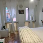 Om House Venezia Bed & Breakfast