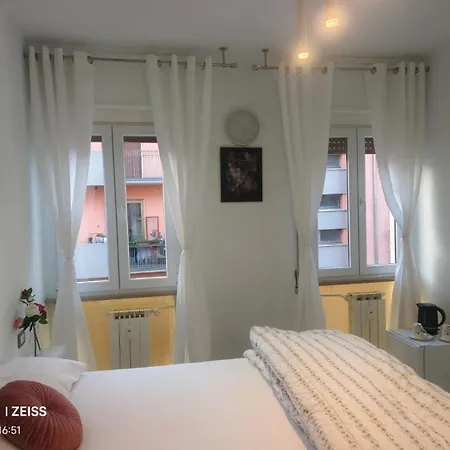 Bed & Breakfast Om House Venezia 3*